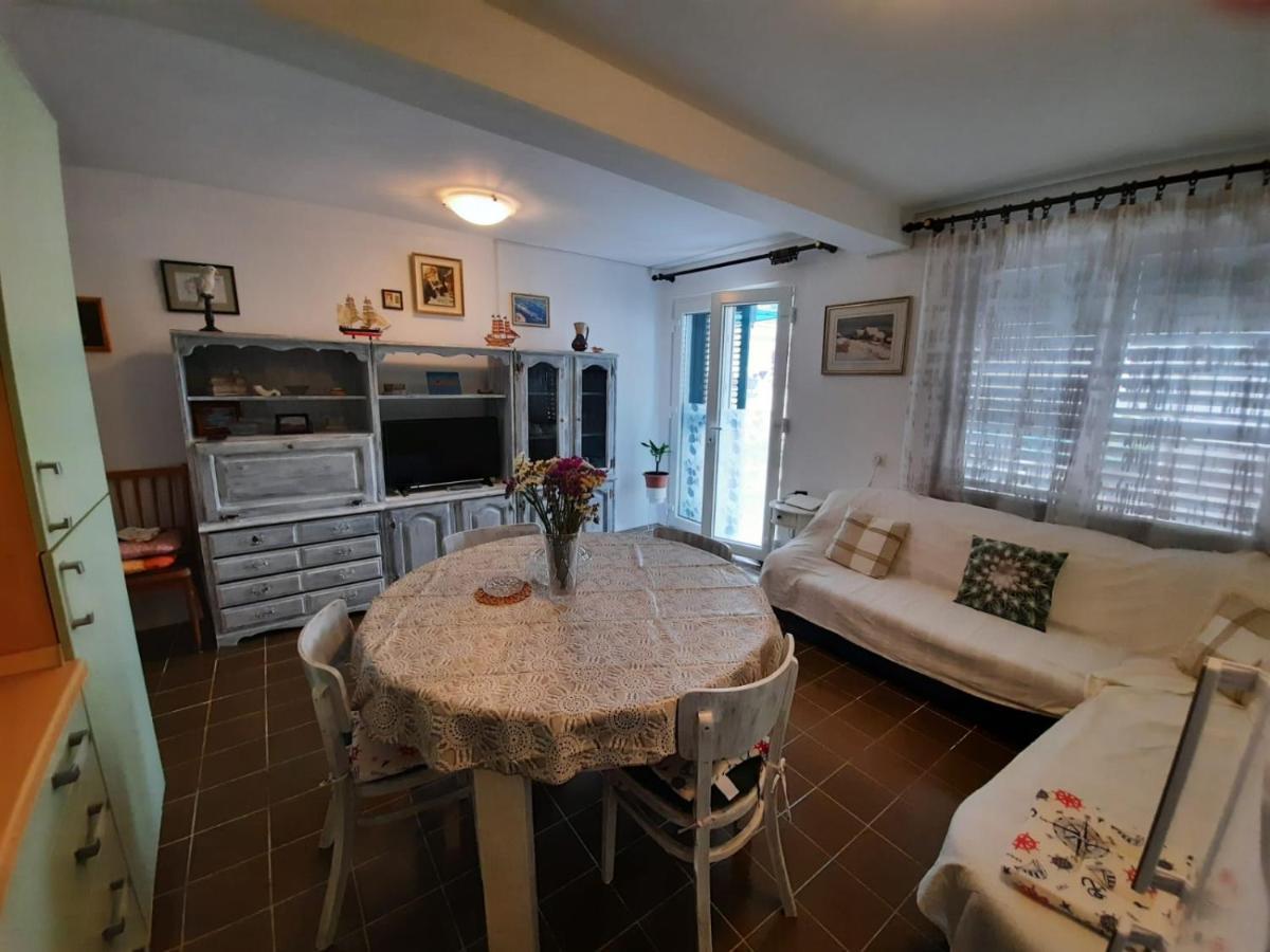 Baratula Apartment *